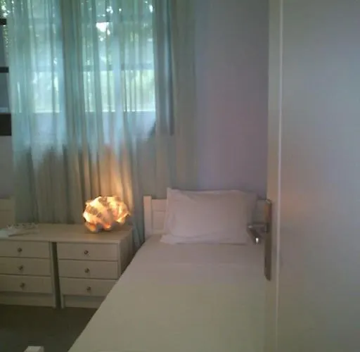 Feriehus Cozy And Stylish Pool House