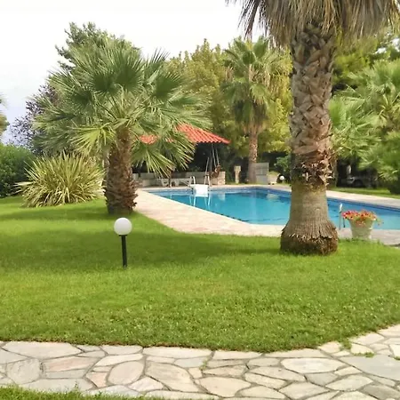 Cozy And Stylish Pool House Σπίτι διακοπών