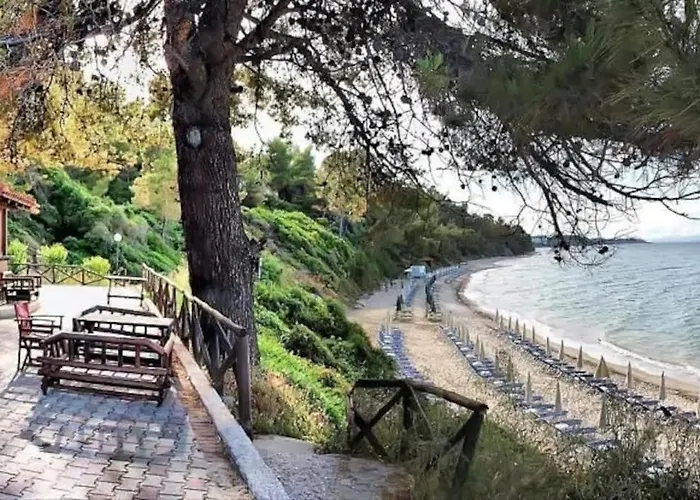 Vakantiehuis Cozy And Stylish Pool House *